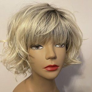 Cyster wigs- Felix In Champagne Rooted. NWOT
